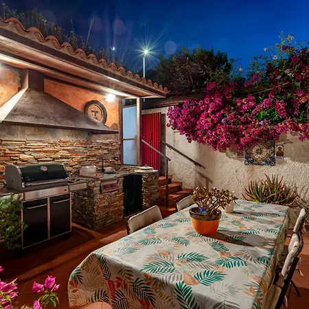 - Unique Maison Casa vacanze Porto Santo Stefano (Grosseto)